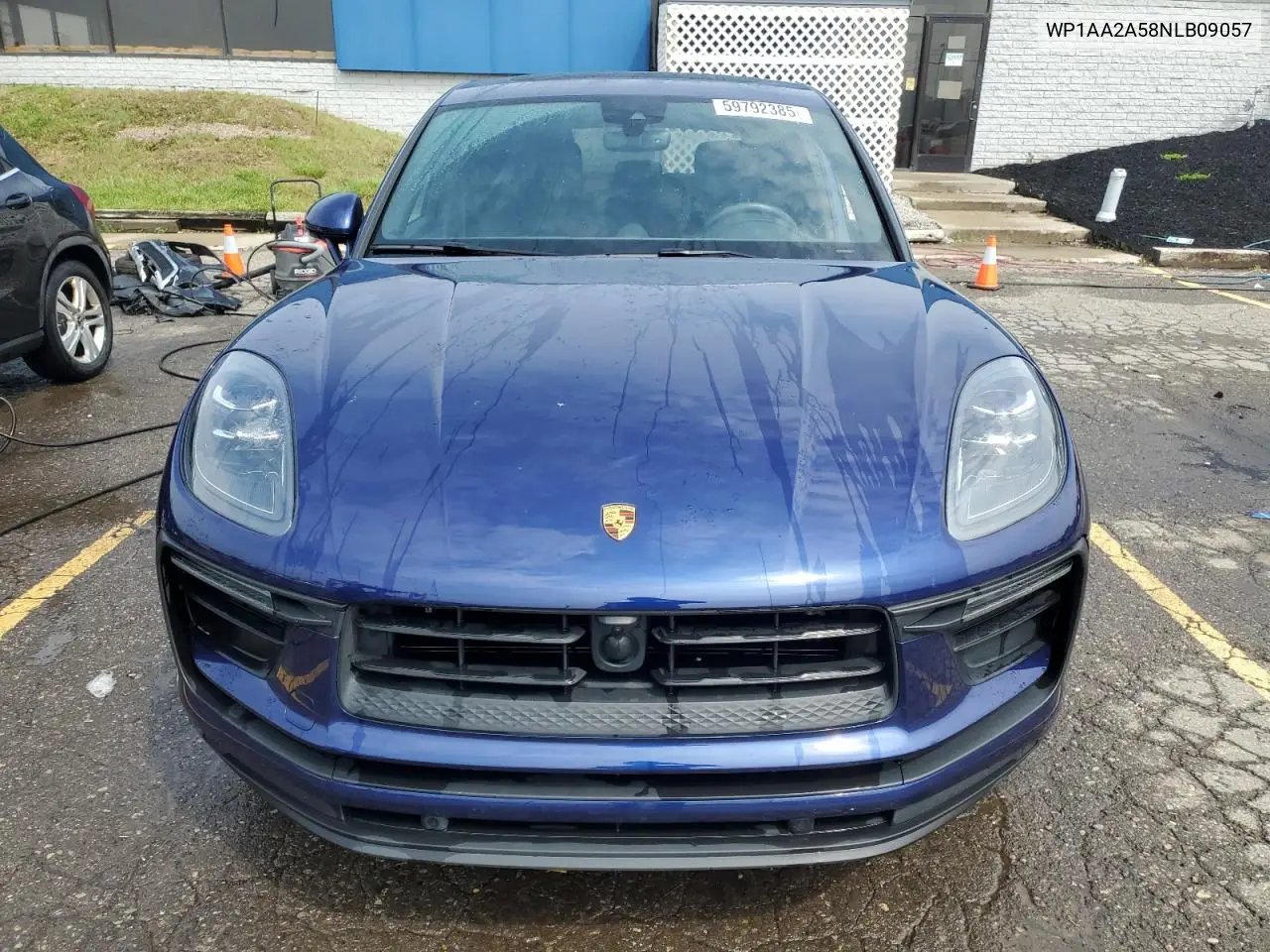 2022 Porsche Macan VIN: WP1AA2A58NLB09057 Lot: 59792385