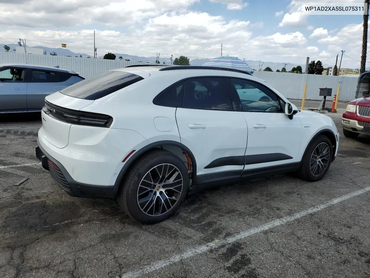 2025 Porsche Macan VIN: WP1AD2XA5SL075311 Lot: 56960935