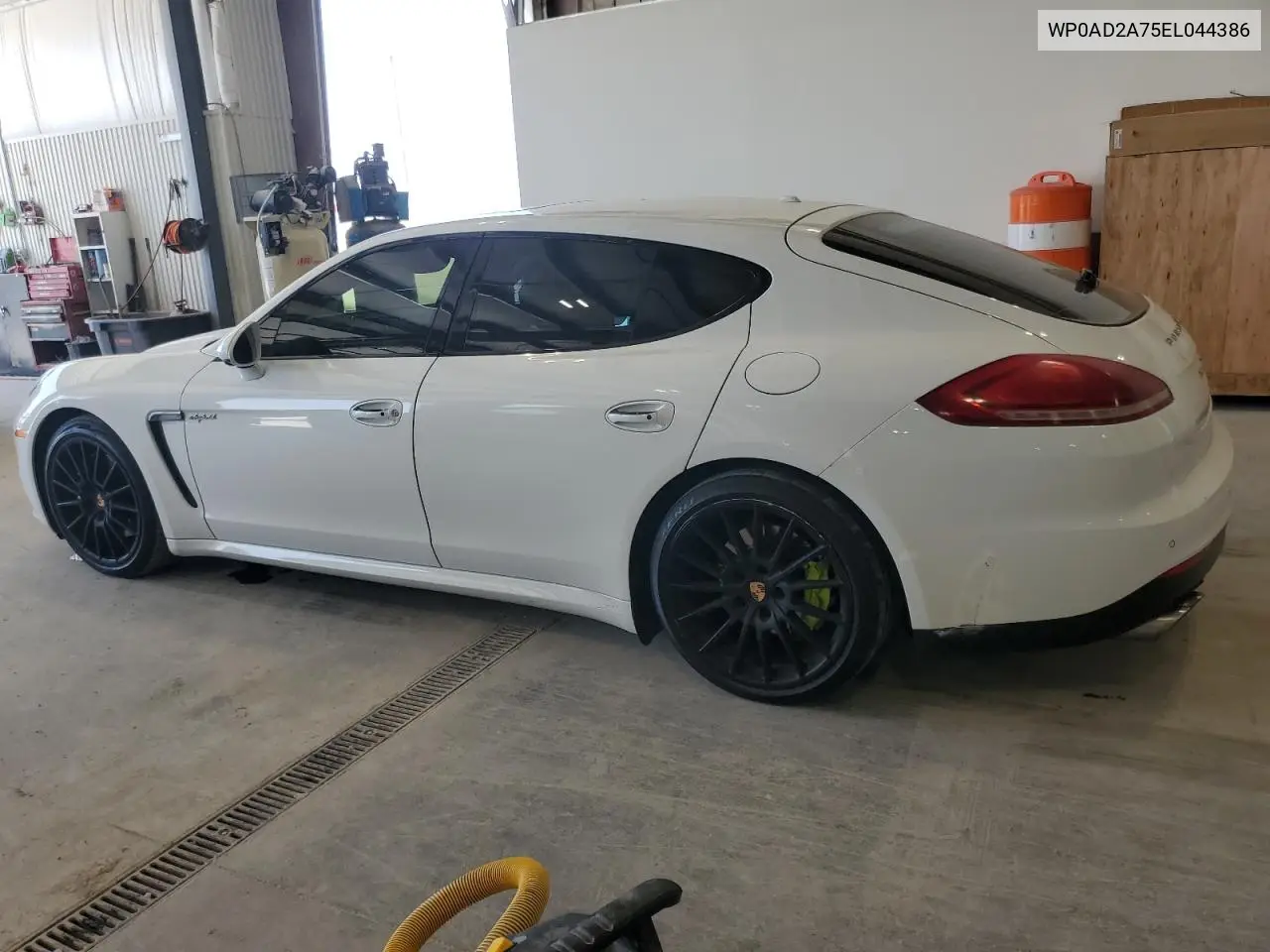 2014 Porsche Panamera S Hybrid VIN: WP0AD2A75EL044386 Lot: 56514115