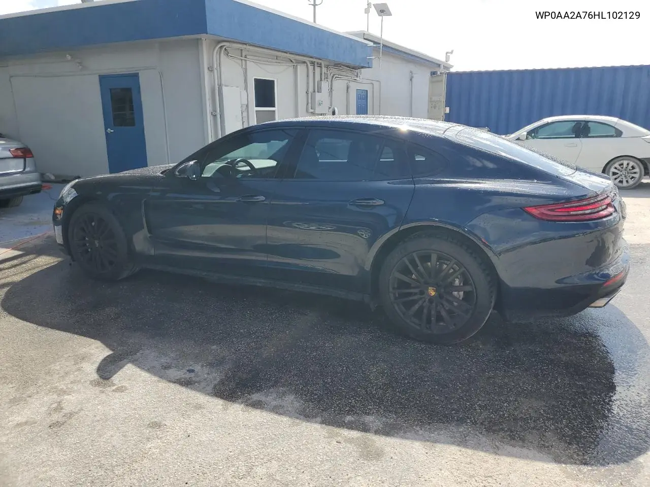 2017 Porsche Panamera 2 VIN: WP0AA2A76HL102129 Lot: 61036005