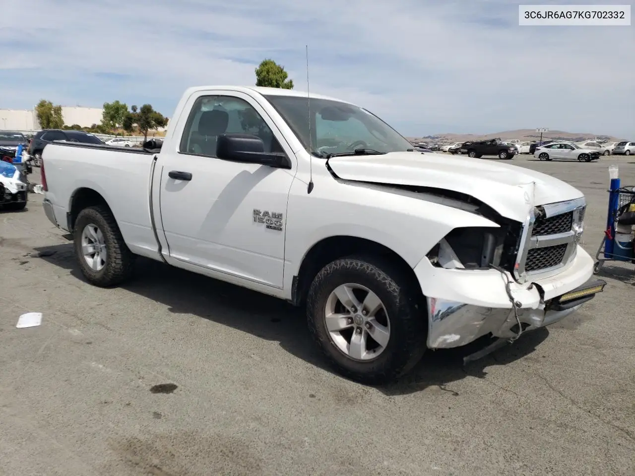 2019 Ram 1500 Classic Tradesman VIN: 3C6JR6AG7KG702332 Lot: 62738585