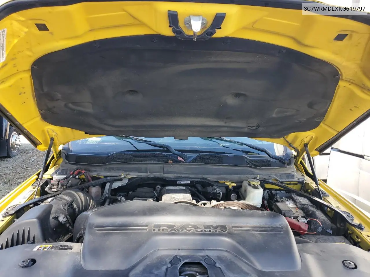 2019 Ram 5500 Rollback Truck VIN: 3C7WRMDLXKG619797 Lot: 50052255