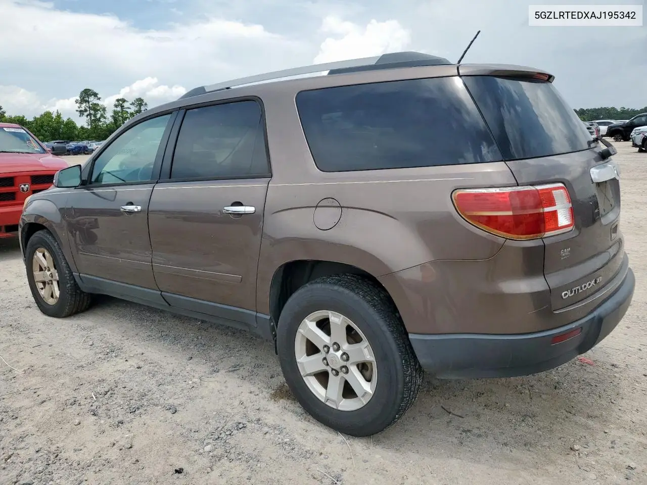 2010 Saturn Outlook Xe VIN: 5GZLRTEDXAJ195342 Lot: 60126565