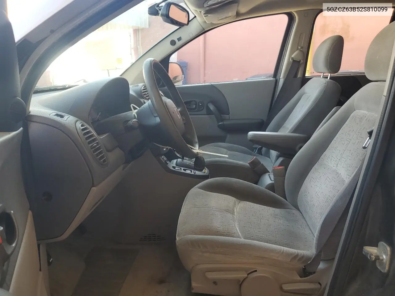 2002 Saturn Vue VIN: 5GZCZ63B52S810099 Lot: 55864105