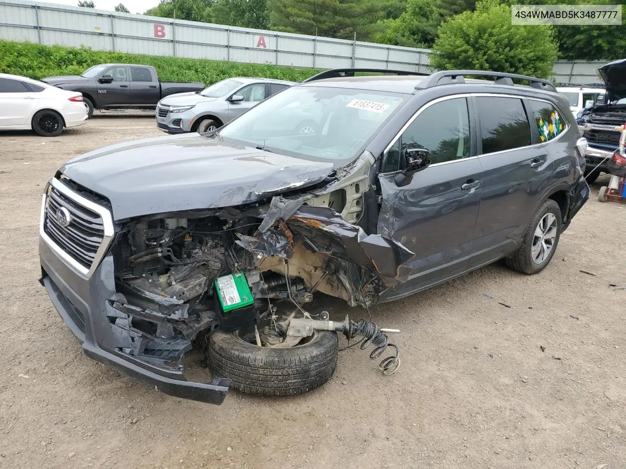 2019 Subaru Ascent Premium VIN: 4S4WMABD5K3487777 Lot: 61837415