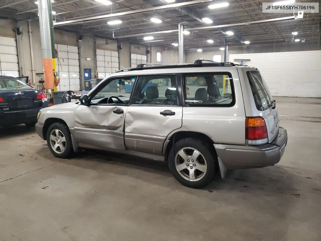 2000 Subaru Forester S VIN: JF1SF6558YH706196 Lot: 55601125