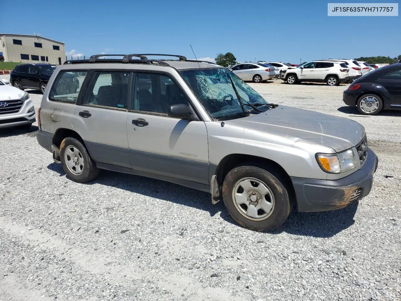 2000 Subaru Forester L VIN: JF1SF6357YH717757 Lot: 58198175