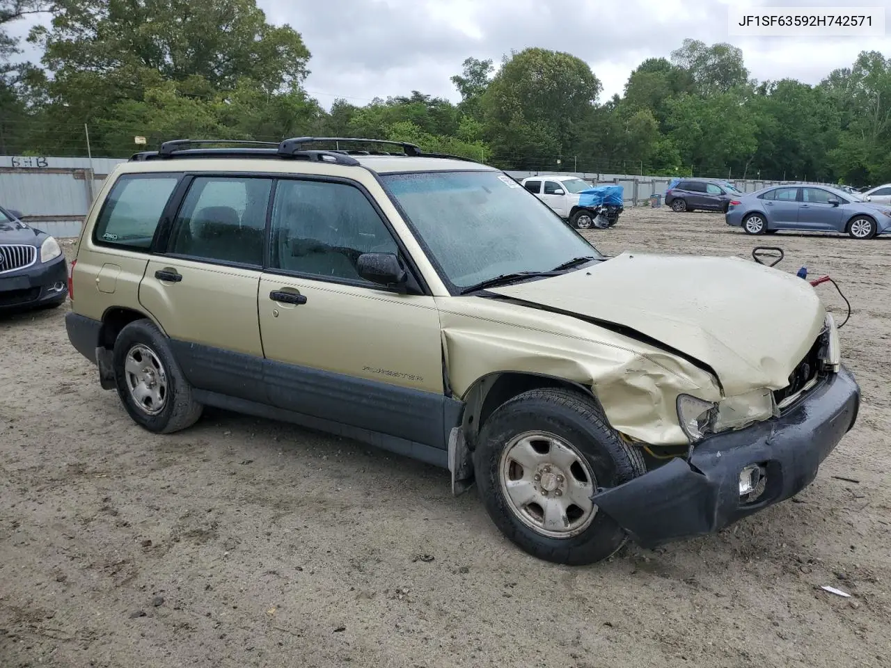 2002 Subaru Forester L VIN: JF1SF63592H742571 Lot: 56891745