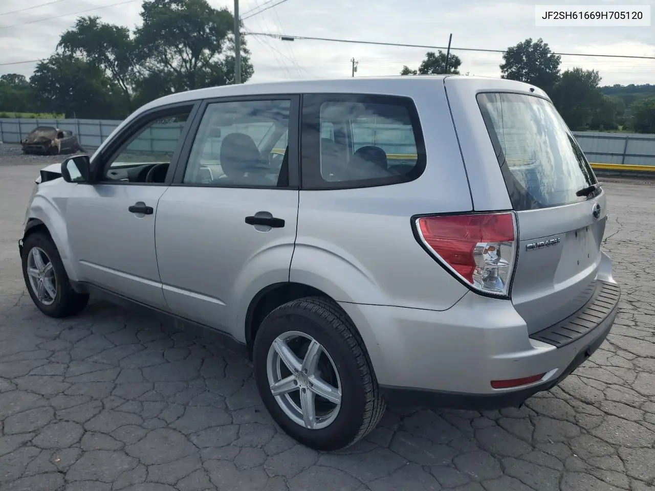 2009 Subaru Forester 2.5X VIN: JF2SH61669H705120 Lot: 62815085