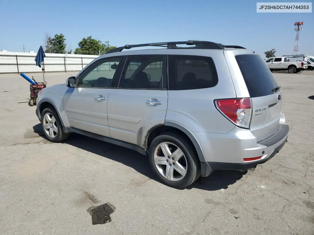 2010 Subaru Forester 2.5X Limited VIN: JF2SH6DC7AH744353 Lot: 56437185