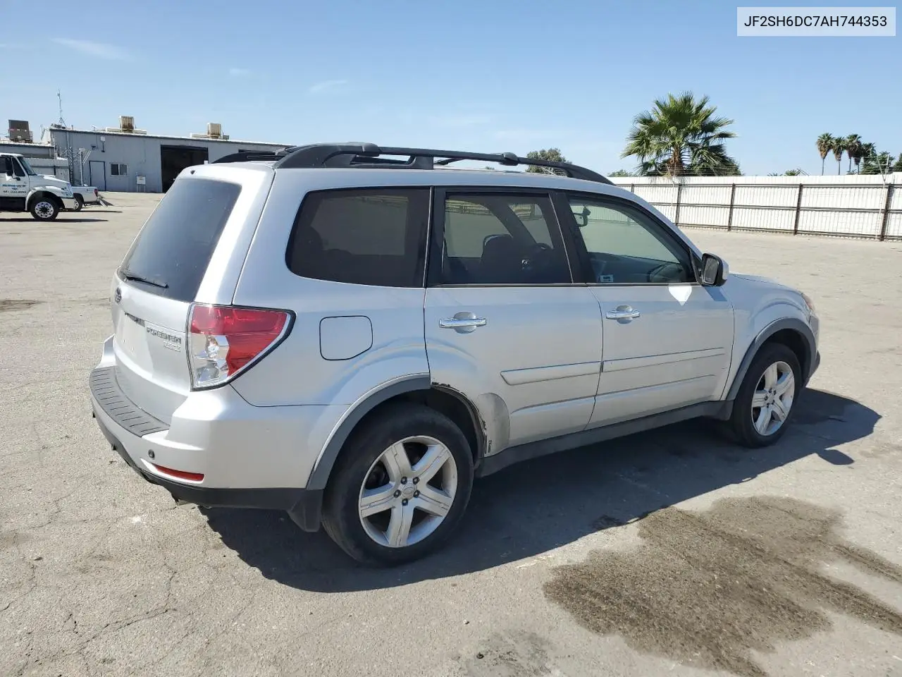 2010 Subaru Forester 2.5X Limited VIN: JF2SH6DC7AH744353 Lot: 56437185