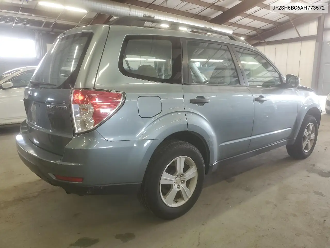 2010 Subaru Forester Xs VIN: JF2SH6BC6AH773572 Lot: 56836905