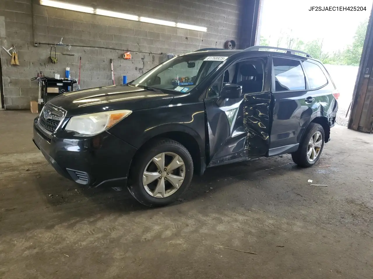 2014 Subaru Forester 2.5I Premium VIN: JF2SJAEC1EH425204 Lot: 61768925