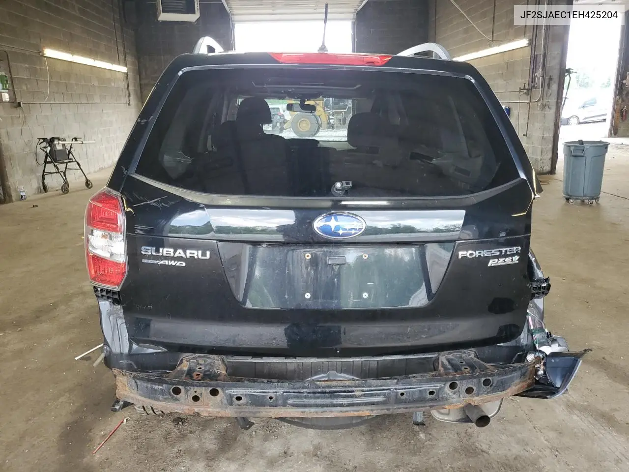 2014 Subaru Forester 2.5I Premium VIN: JF2SJAEC1EH425204 Lot: 61768925