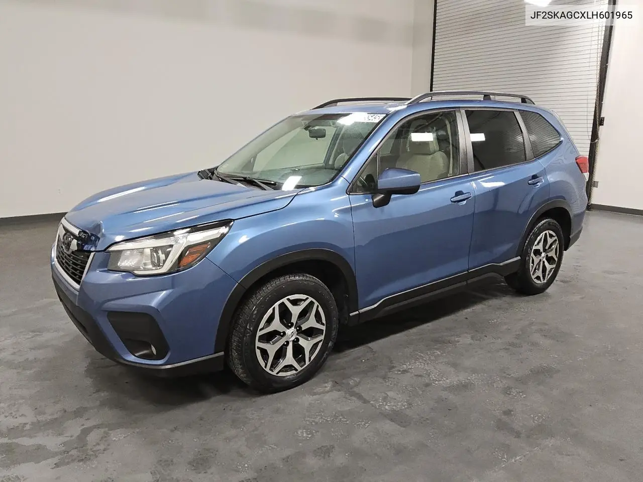 2020 Subaru Forester Premium VIN: JF2SKAGCXLH601965 Lot: 55585545