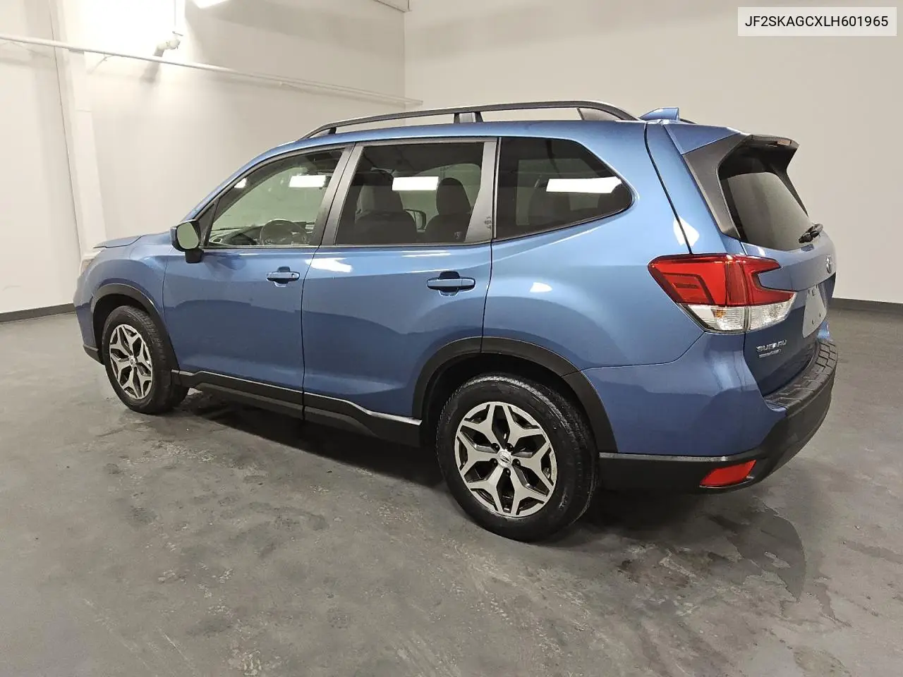 2020 Subaru Forester Premium VIN: JF2SKAGCXLH601965 Lot: 55585545