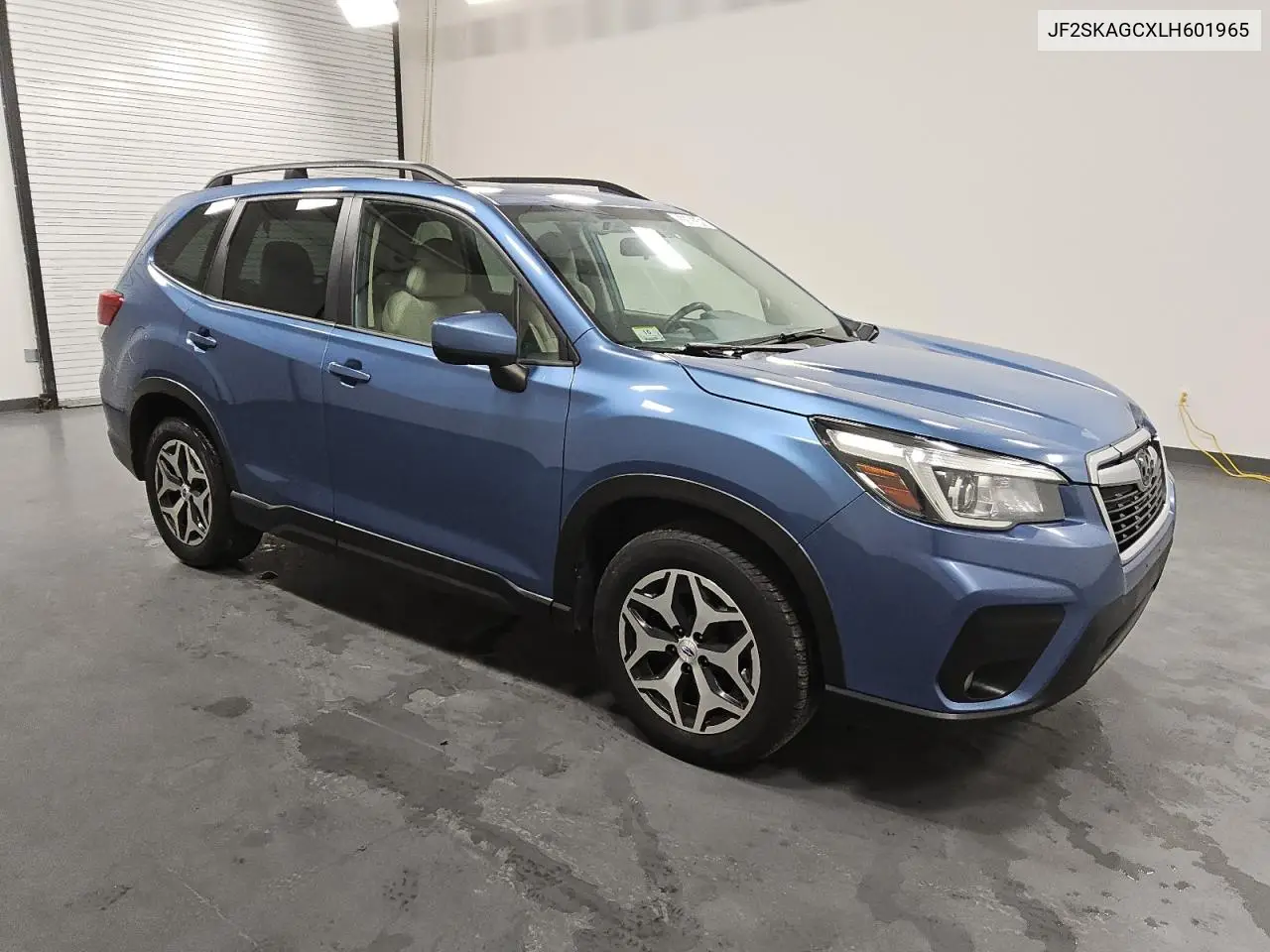 2020 Subaru Forester Premium VIN: JF2SKAGCXLH601965 Lot: 55585545