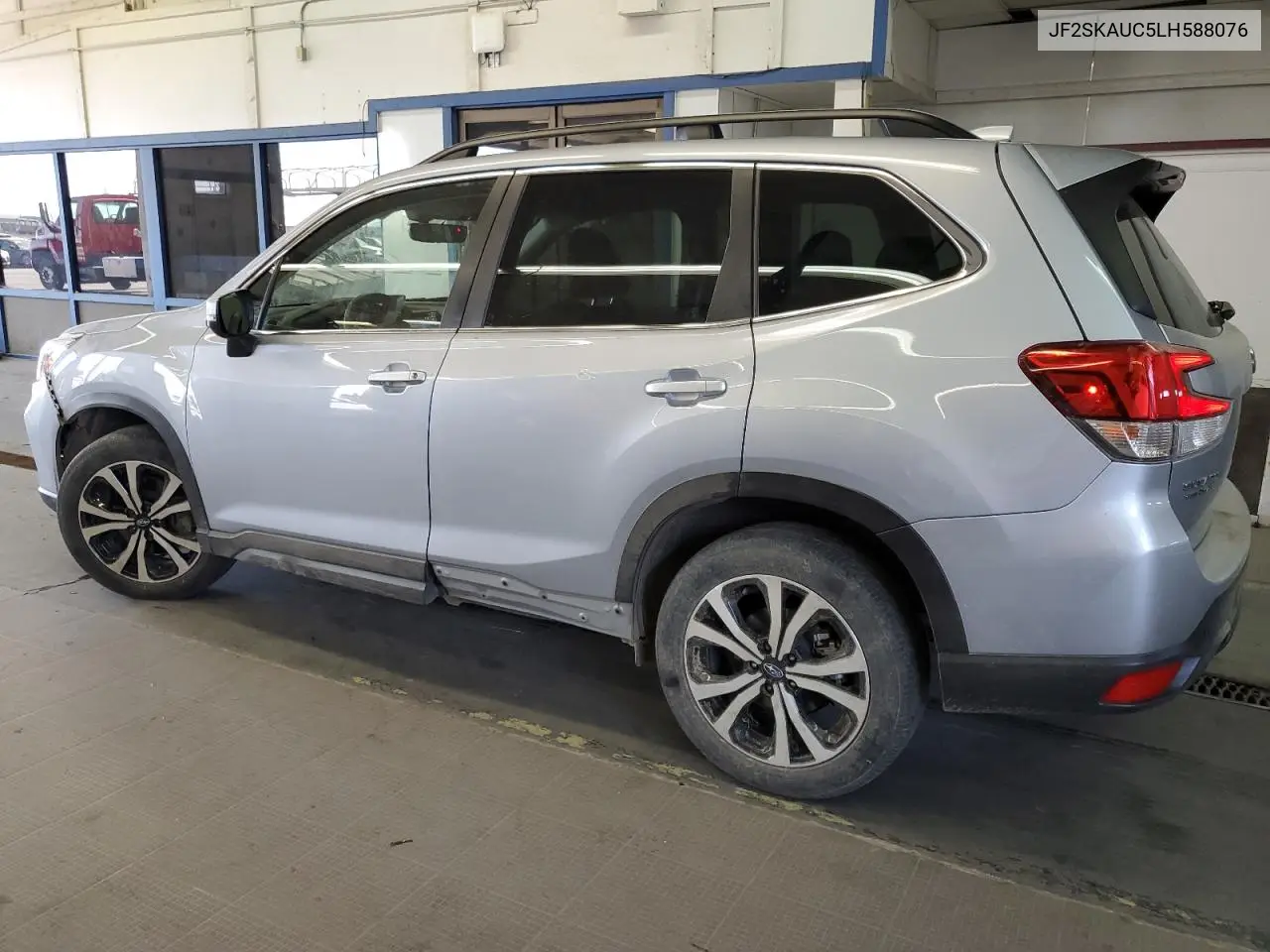 2020 Subaru Forester Limited VIN: JF2SKAUC5LH588076 Lot: 63333775