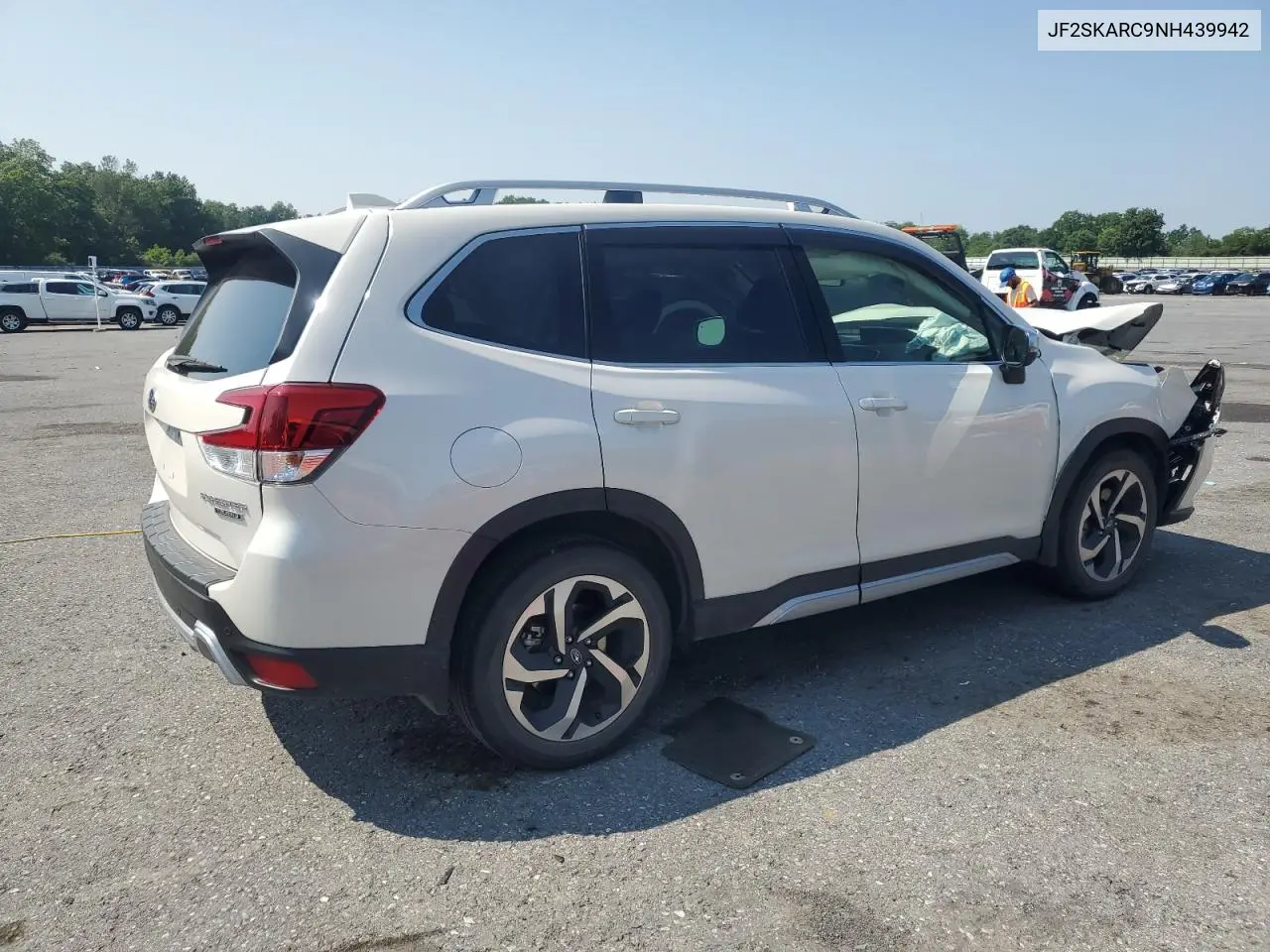 2022 Subaru Forester Touring VIN: JF2SKARC9NH439942 Lot: 63493165