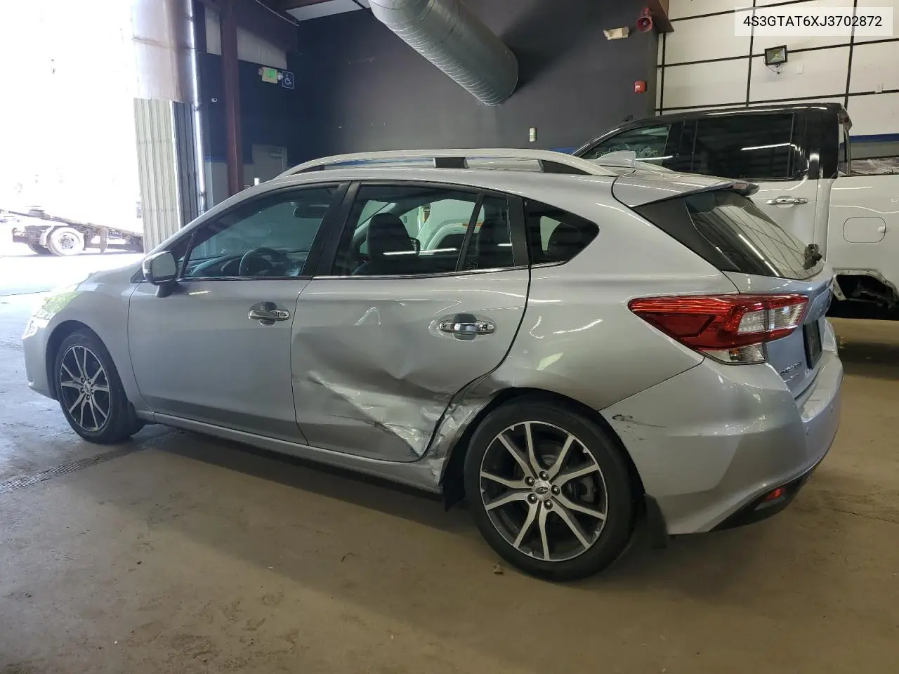 2018 Subaru Impreza Limited VIN: 4S3GTAT6XJ3702872 Lot: 56403325