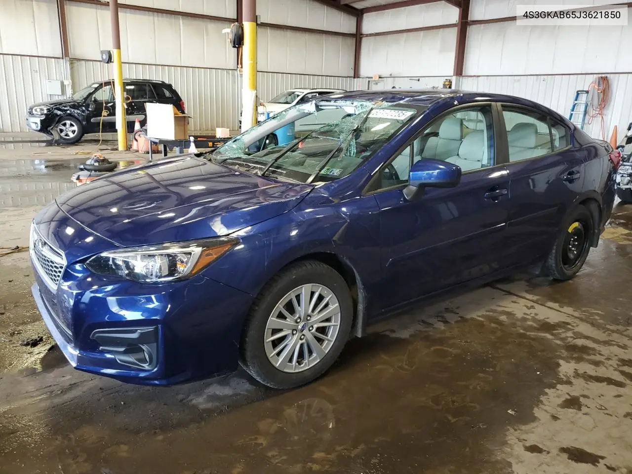 2018 Subaru Impreza Premium VIN: 4S3GKAB65J3621850 Lot: 63196235