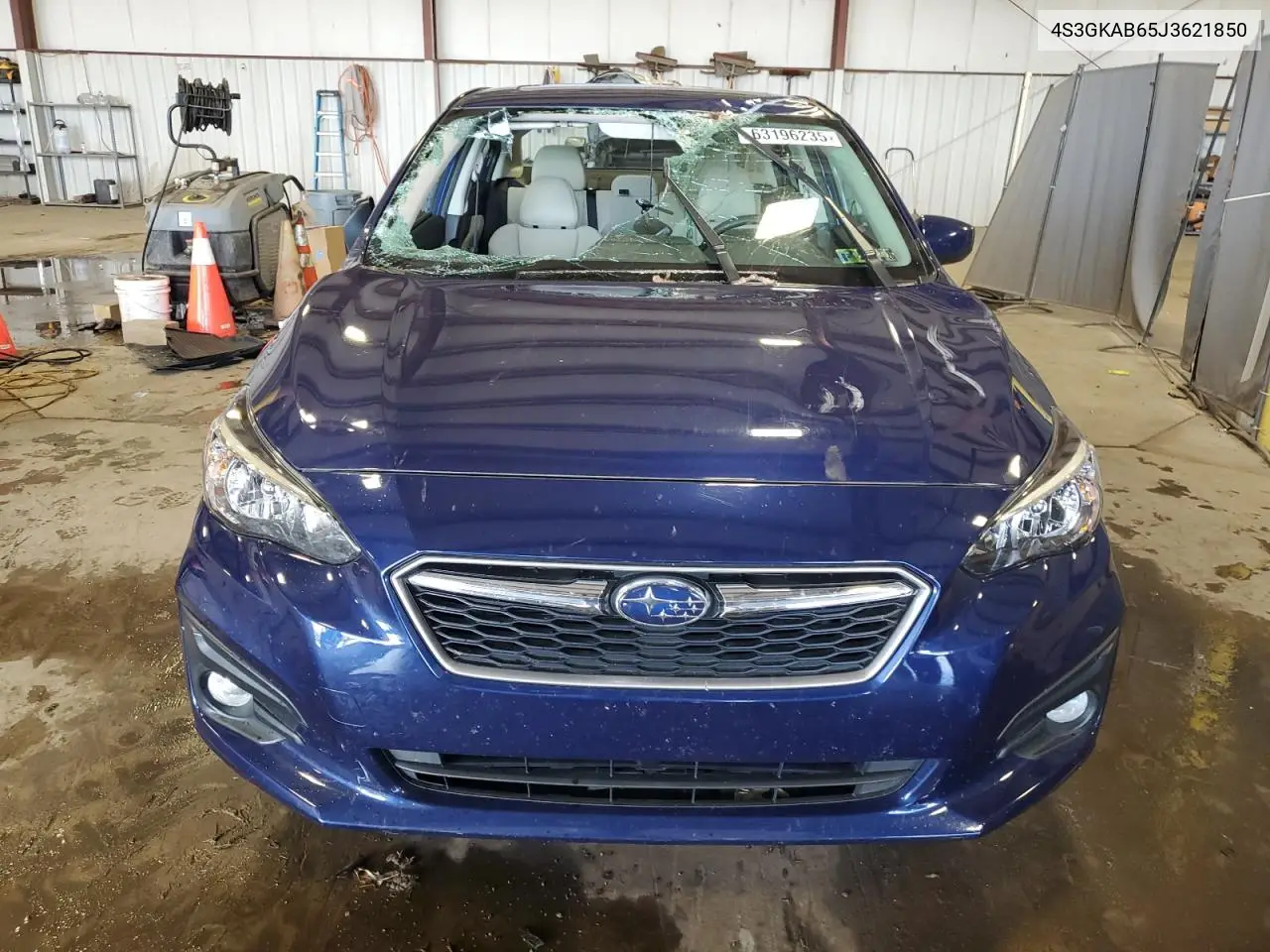 2018 Subaru Impreza Premium VIN: 4S3GKAB65J3621850 Lot: 63196235