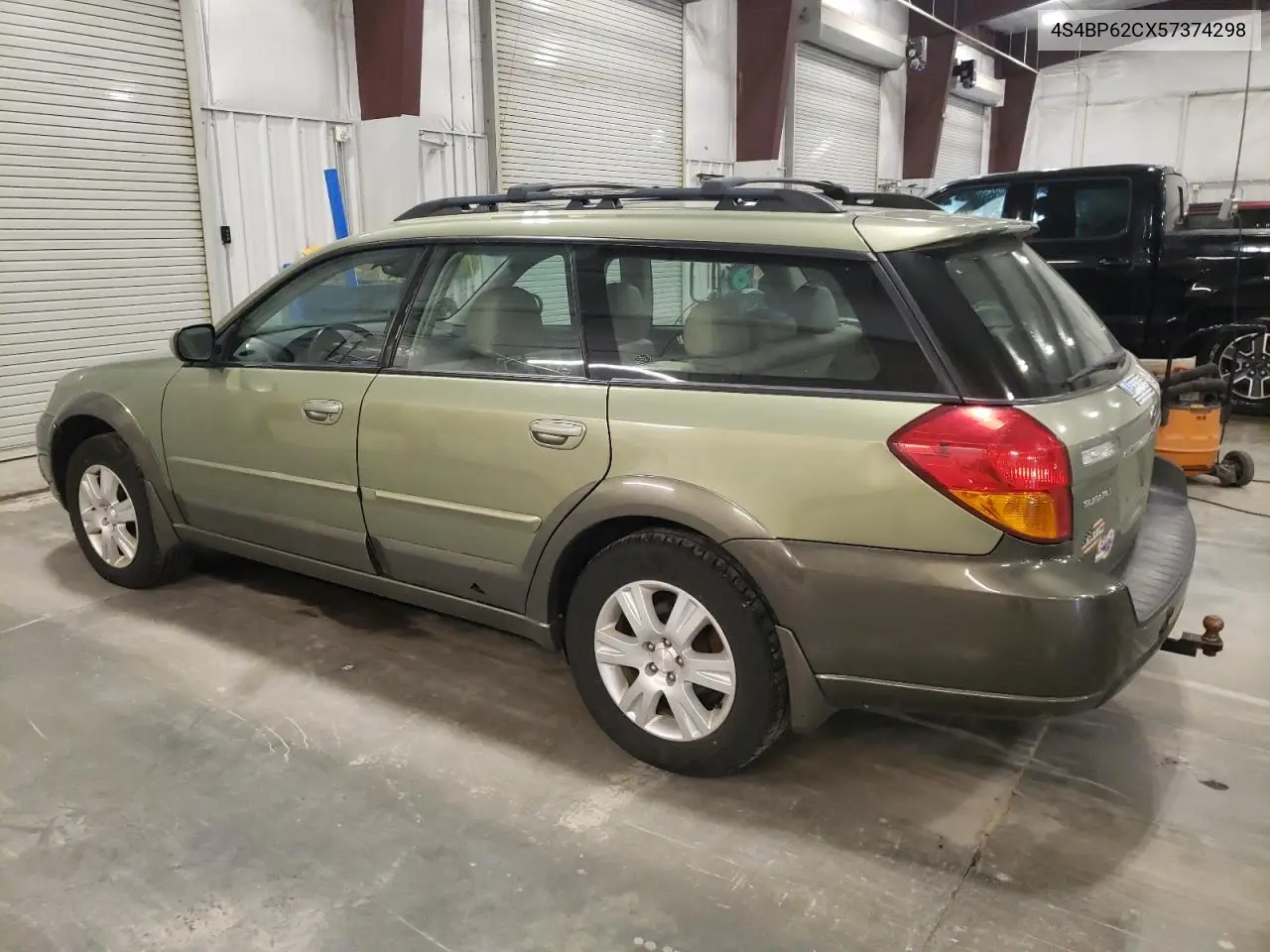 2005 Subaru Legacy Outback 2.5I Limited VIN: 4S4BP62CX57374298 Lot: 61917345