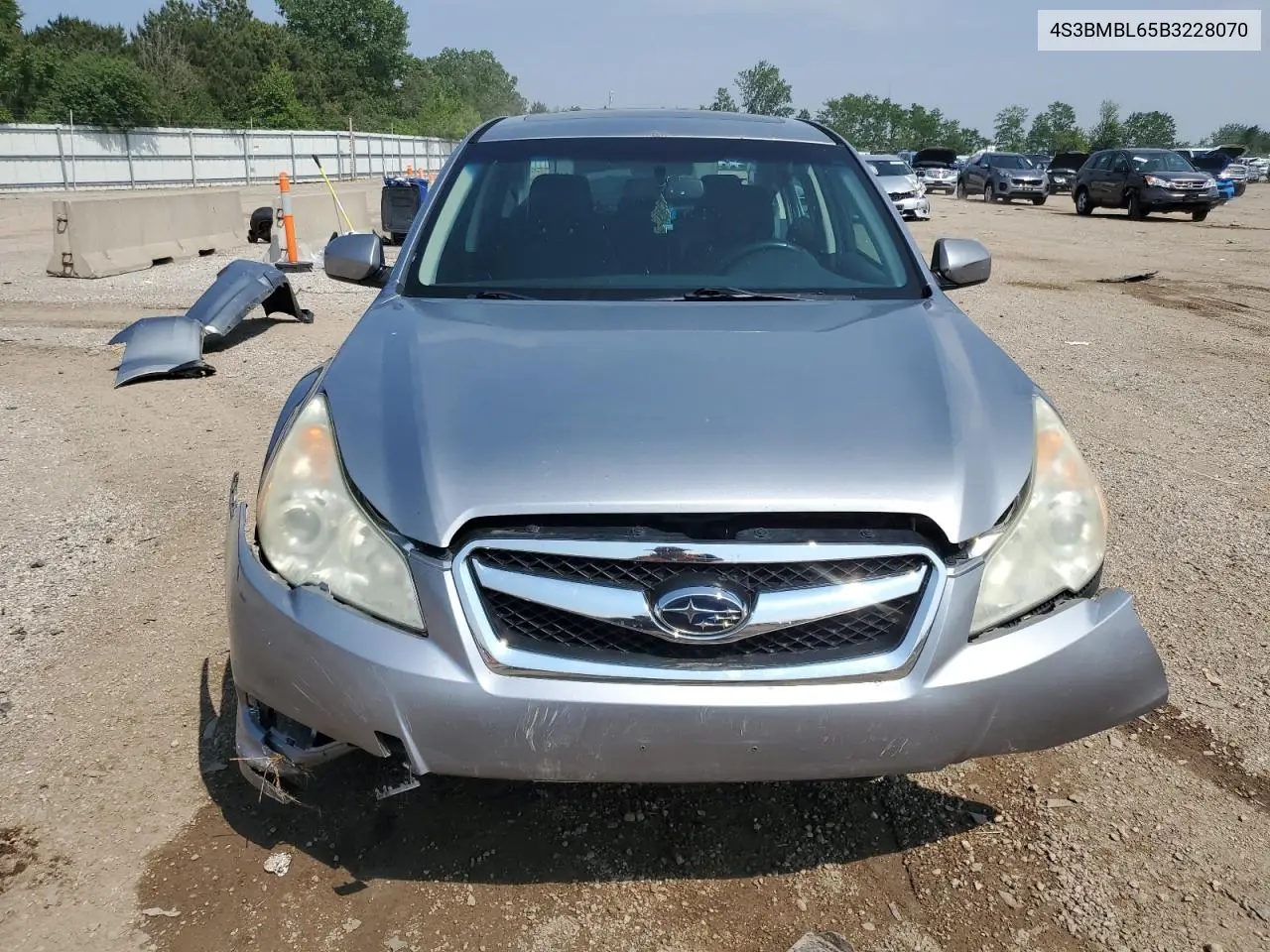 2011 Subaru Legacy 2.5I Limited VIN: 4S3BMBL65B3228070 Lot: 59597005