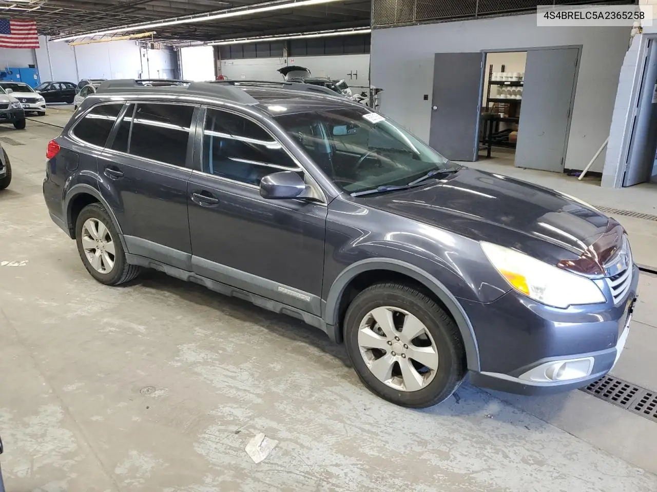 4S4BRELC5A2365258 2010 Subaru Outback 3.6R Limited