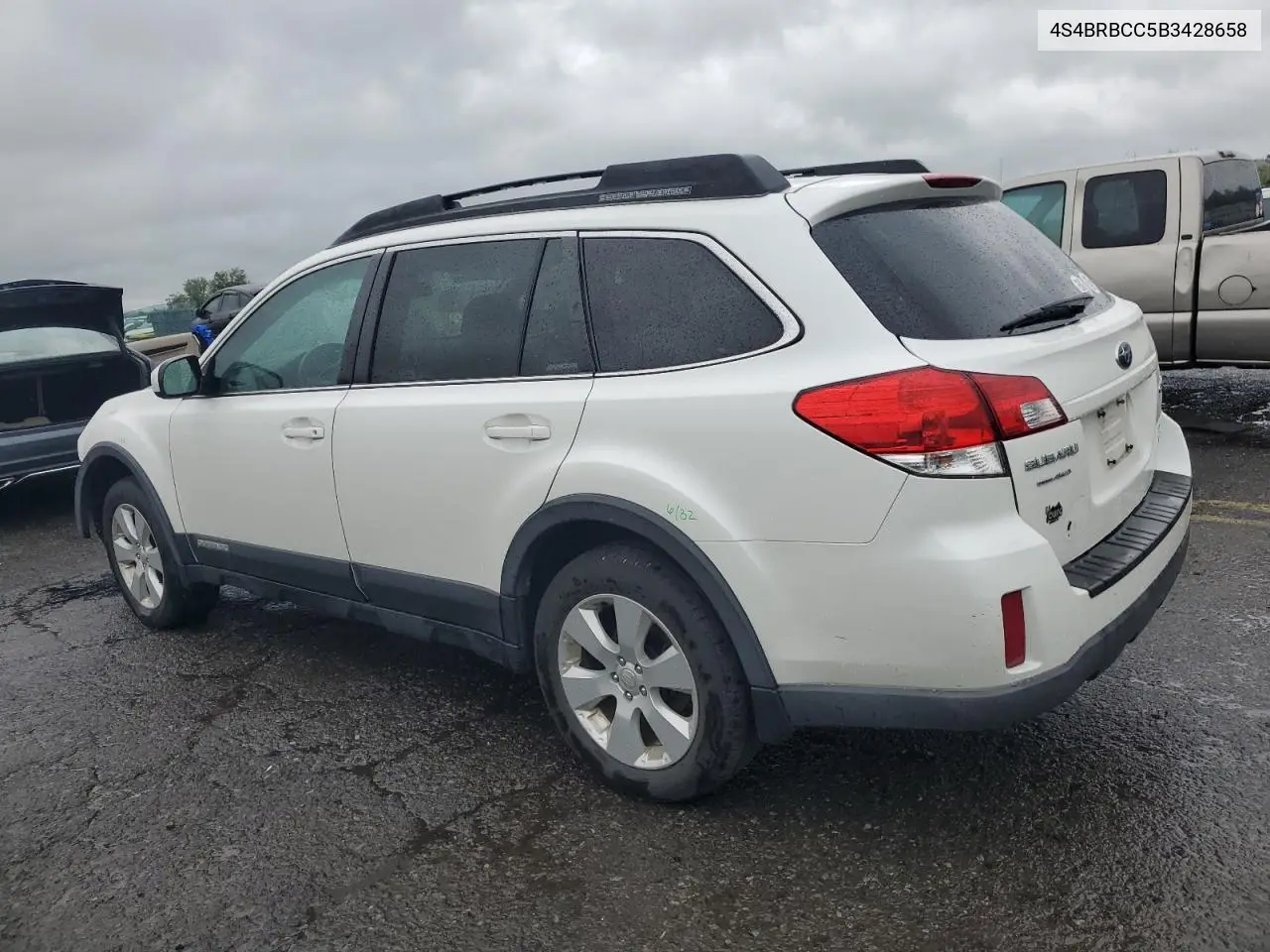 2011 Subaru Outback 2.5I Premium VIN: 4S4BRBCC5B3428658 Lot: 56618895