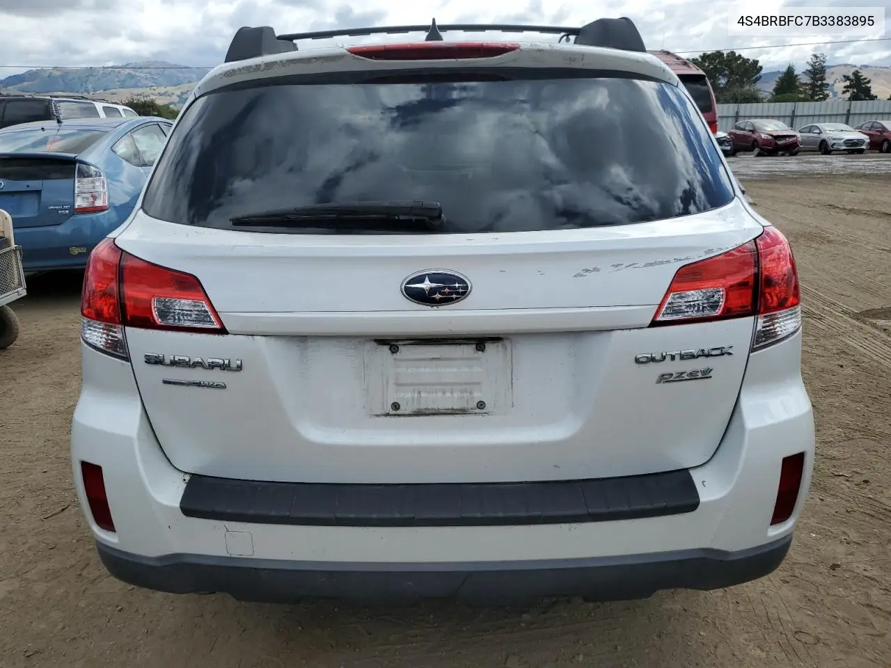 2011 Subaru Outback 2.5I Premium VIN: 4S4BRBFC7B3383895 Lot: 56765535