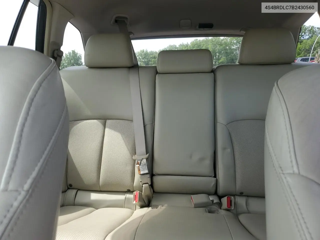2011 Subaru Outback 3.6R Limited VIN: 4S4BRDLC7B2430560 Lot: 62269485
