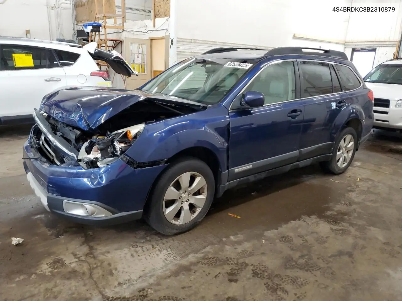 2011 Subaru Outback 3.6R Limited VIN: 4S4BRDKC8B2310879 Lot: 62555425