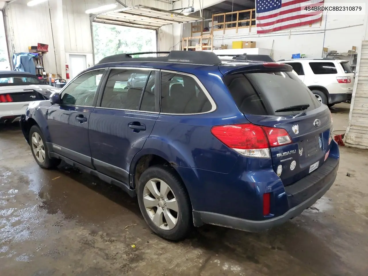 2011 Subaru Outback 3.6R Limited VIN: 4S4BRDKC8B2310879 Lot: 62555425