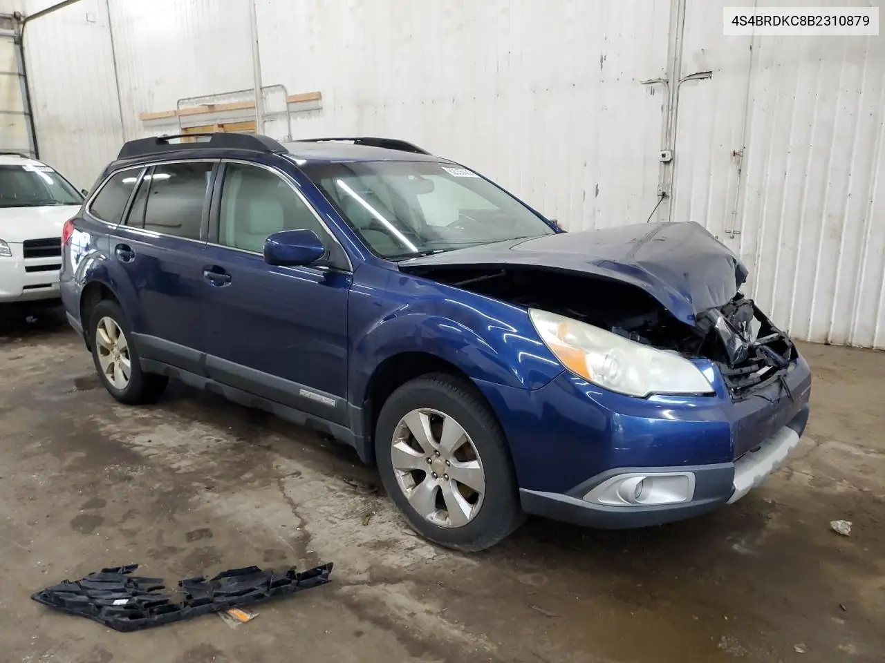 2011 Subaru Outback 3.6R Limited VIN: 4S4BRDKC8B2310879 Lot: 62555425