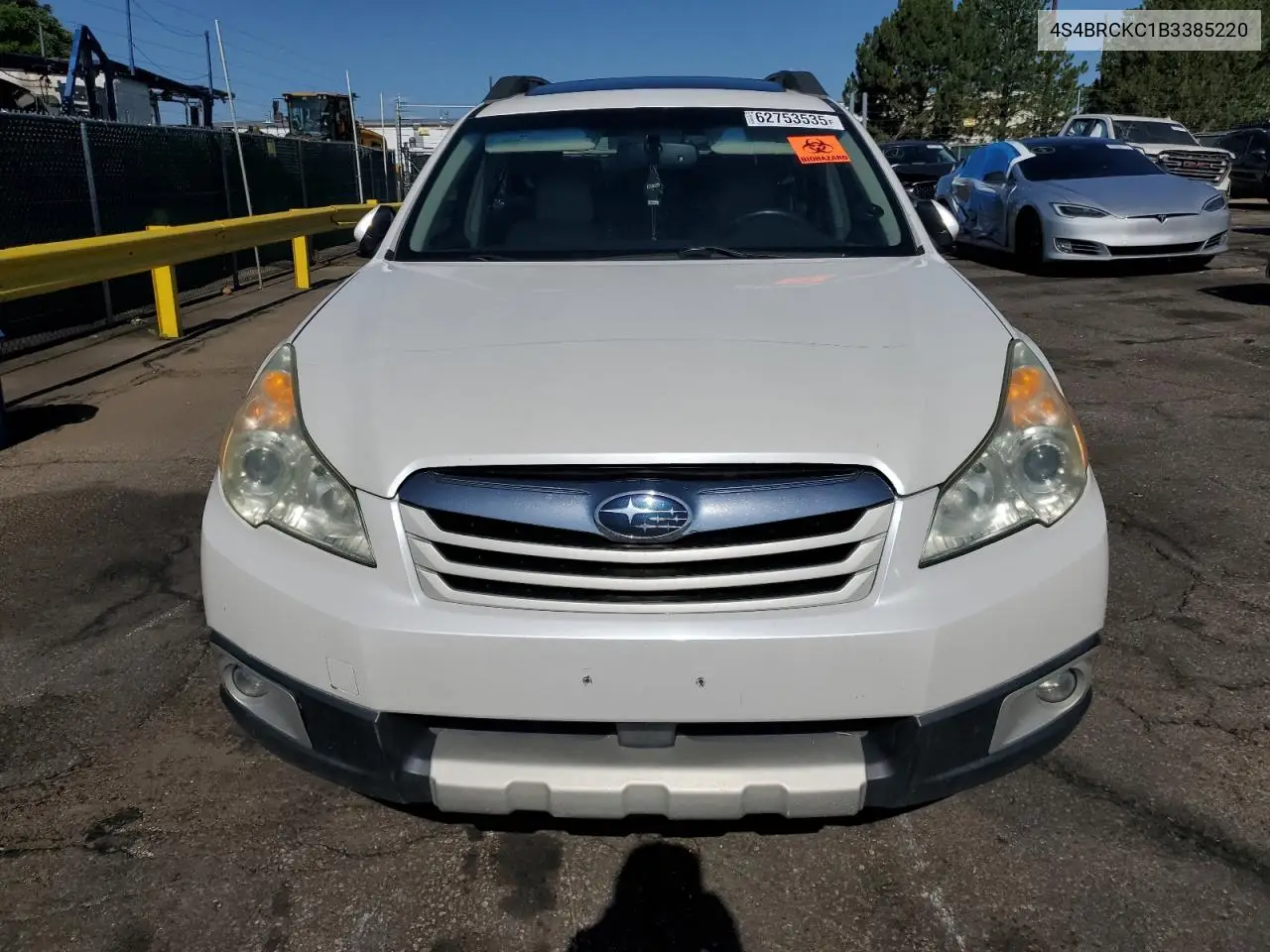 2011 Subaru Outback 2.5I Limited VIN: 4S4BRCKC1B3385220 Lot: 62753535