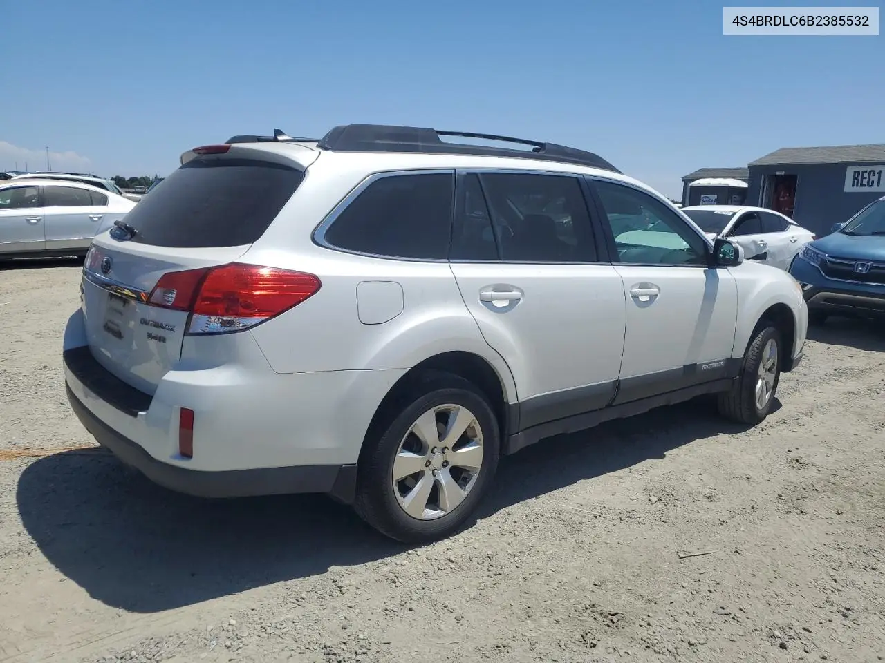 2011 Subaru Outback 3.6R Limited VIN: 4S4BRDLC6B2385532 Lot: 63309435