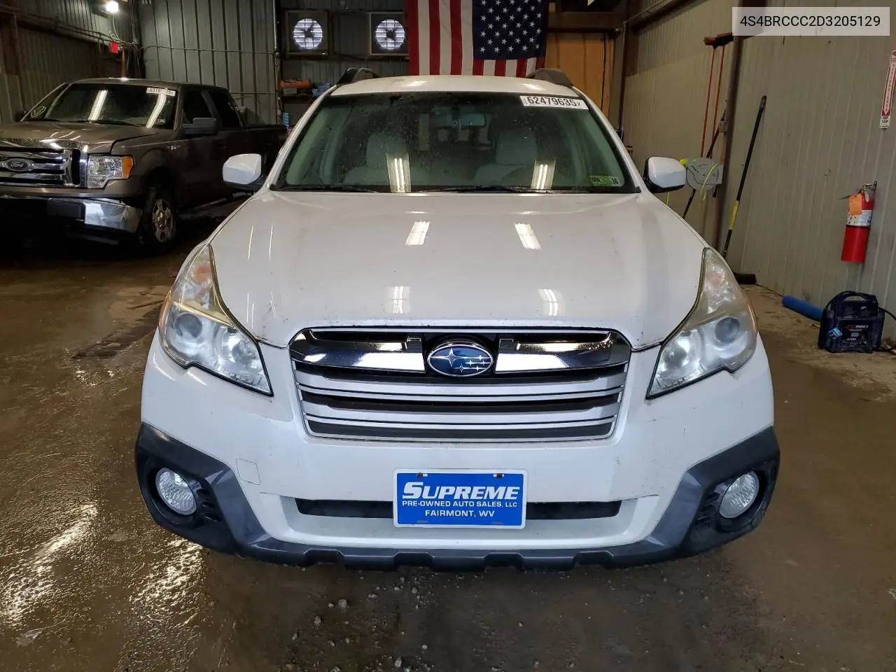 4S4BRCCC2D3205129 2013 Subaru Outback 2.5I Premium