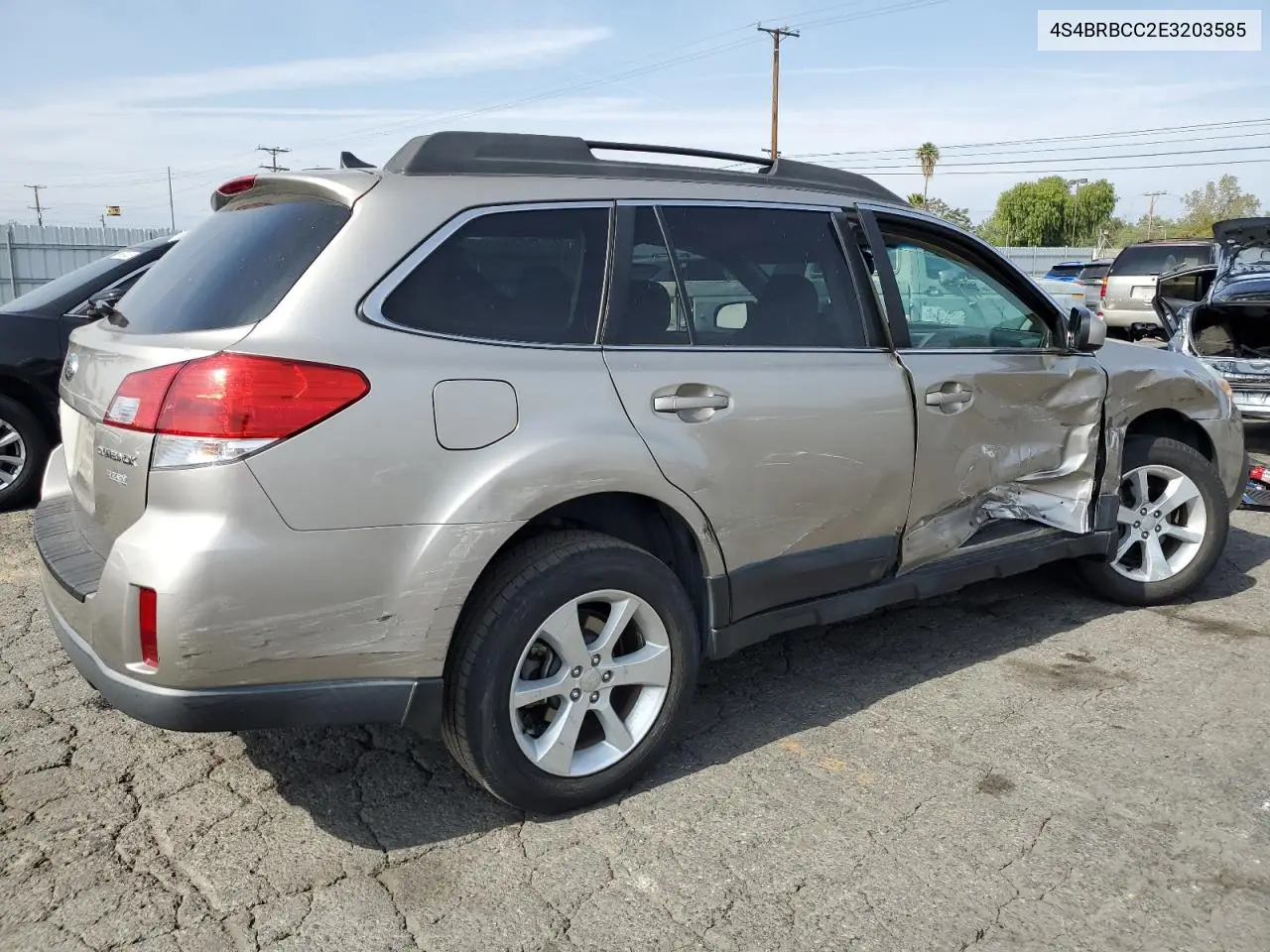 2014 Subaru Outback 2.5I Premium VIN: 4S4BRBCC2E3203585 Lot: 54706705
