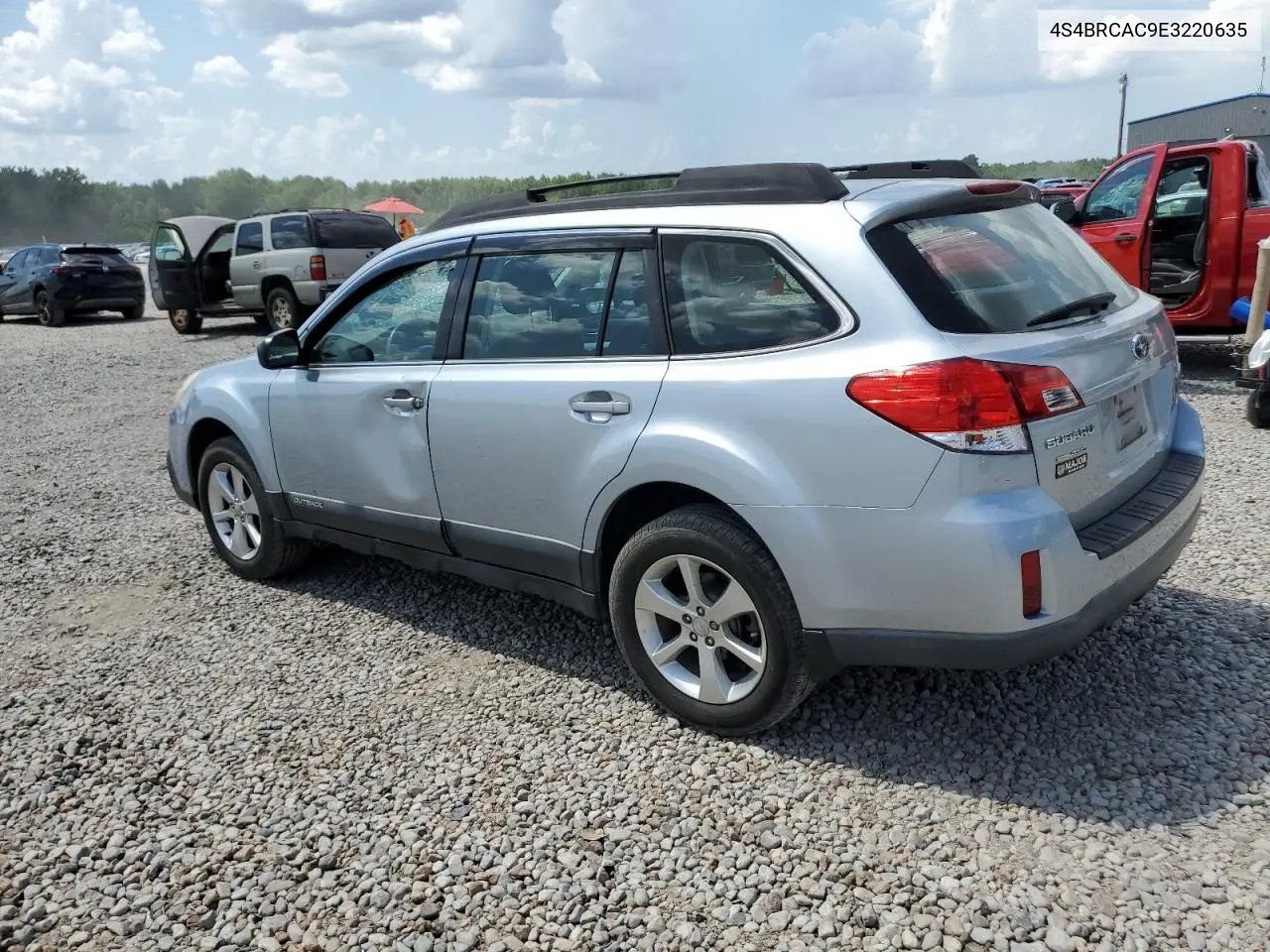2014 Subaru Outback 2.5I VIN: 4S4BRCAC9E3220635 Lot: 62101105
