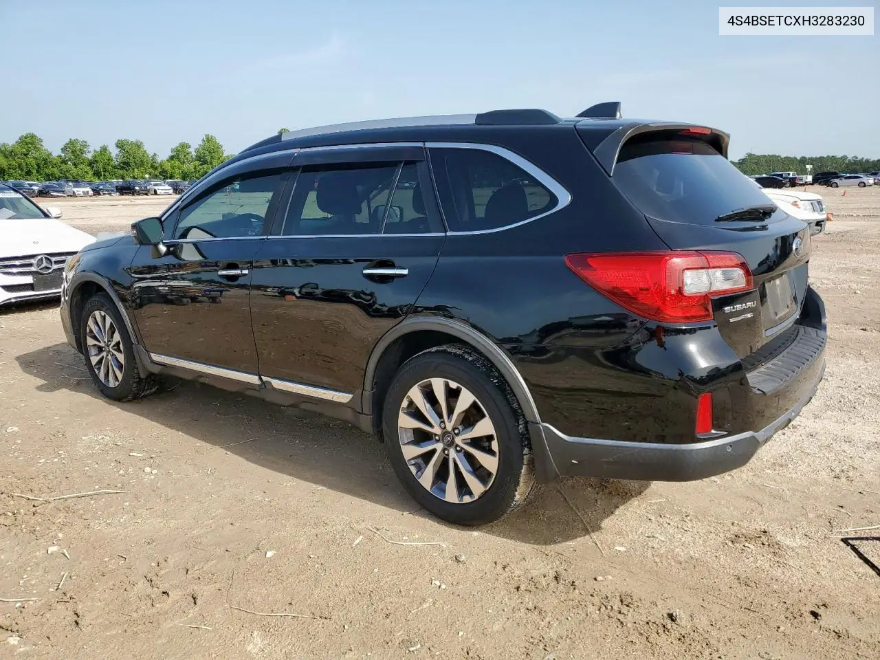 2017 Subaru Outback Touring VIN: 4S4BSETCXH3283230 Lot: 63304325