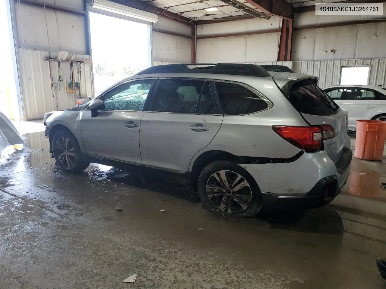 2018 Subaru Outback 2.5I Limited VIN: 4S4BSAKC1J3264761 Lot: 54986925