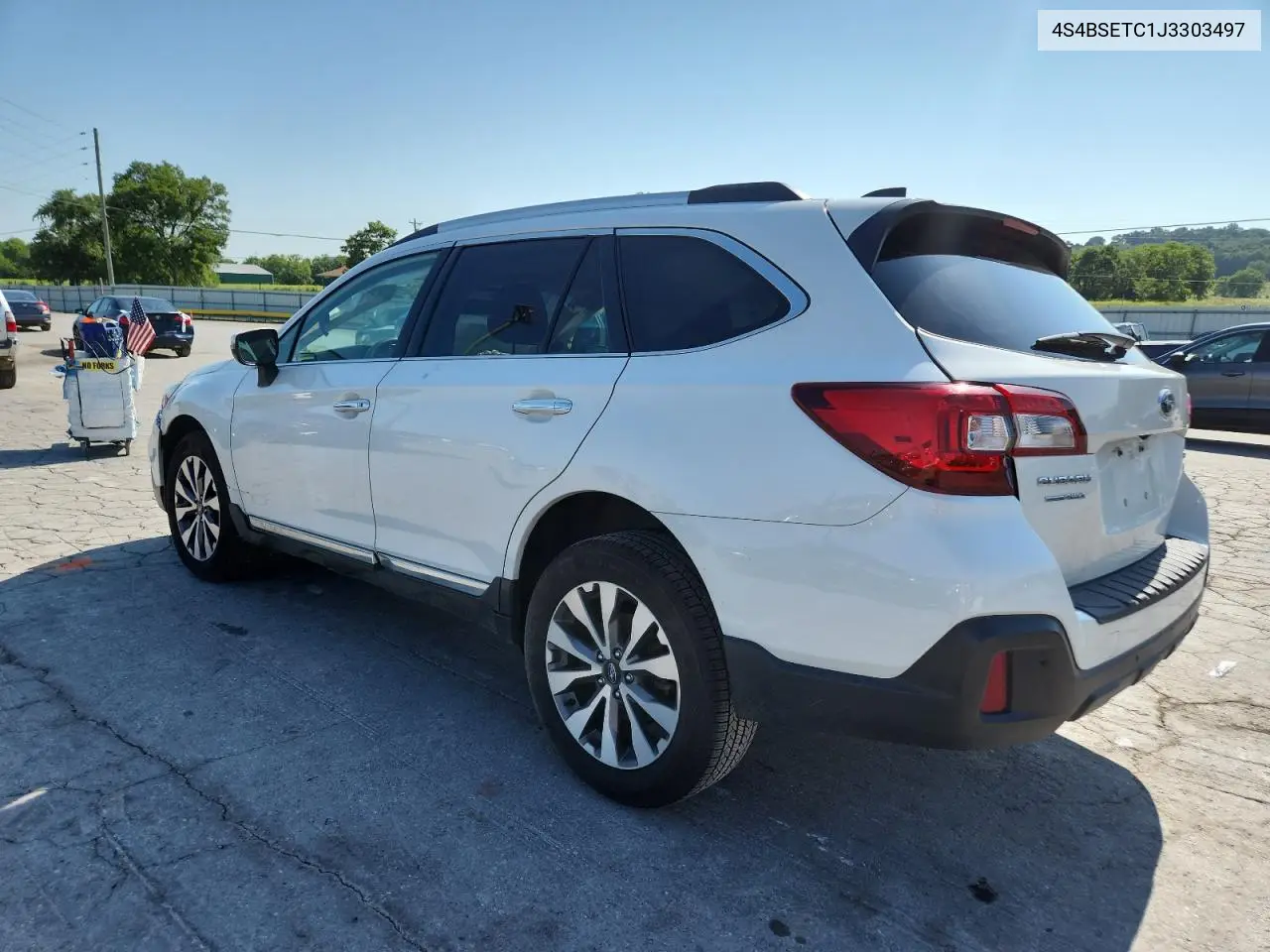 2018 Subaru Outback Touring VIN: 4S4BSETC1J3303497 Lot: 61995105