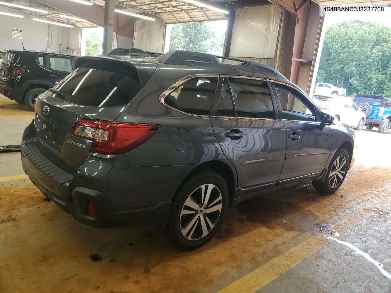 2018 Subaru Outback 2.5I Limited VIN: 4S4BSANC0J3237708 Lot: 63428315