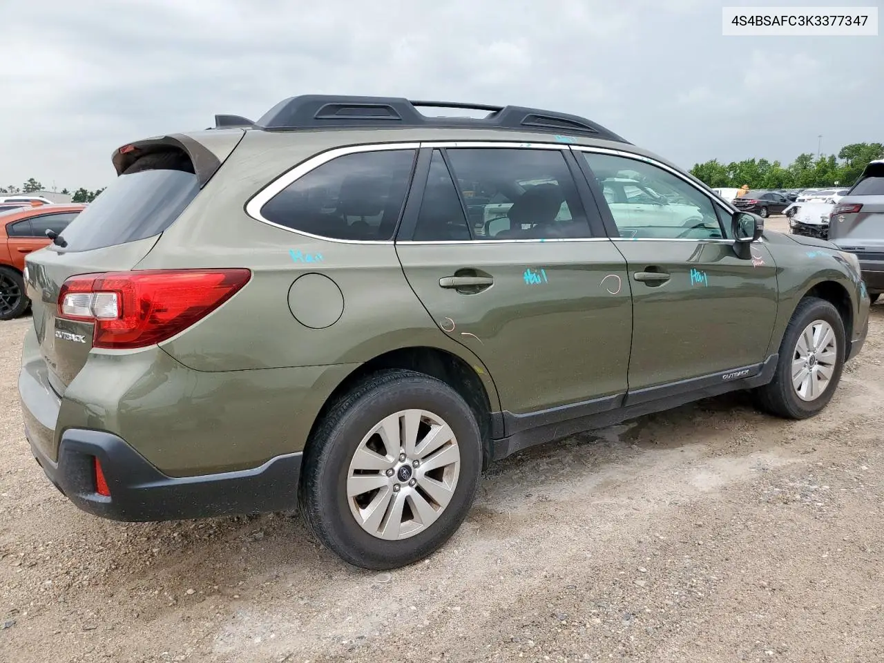 2019 Subaru Outback 2.5I Premium VIN: 4S4BSAFC3K3377347 Lot: 62818245