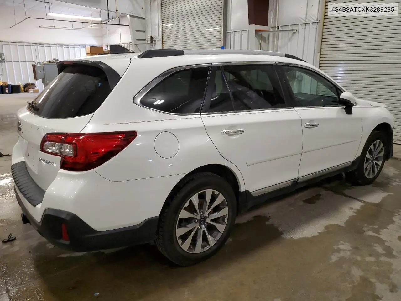 2019 Subaru Outback Touring VIN: 4S4BSATCXK3289285 Lot: 62927975