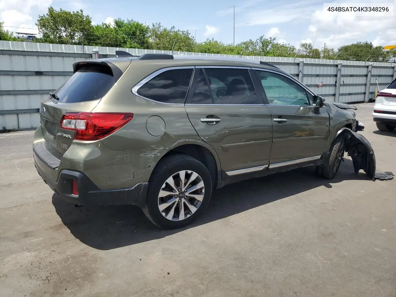 2019 Subaru Outback Touring VIN: 4S4BSATC4K3348296 Lot: 63071615