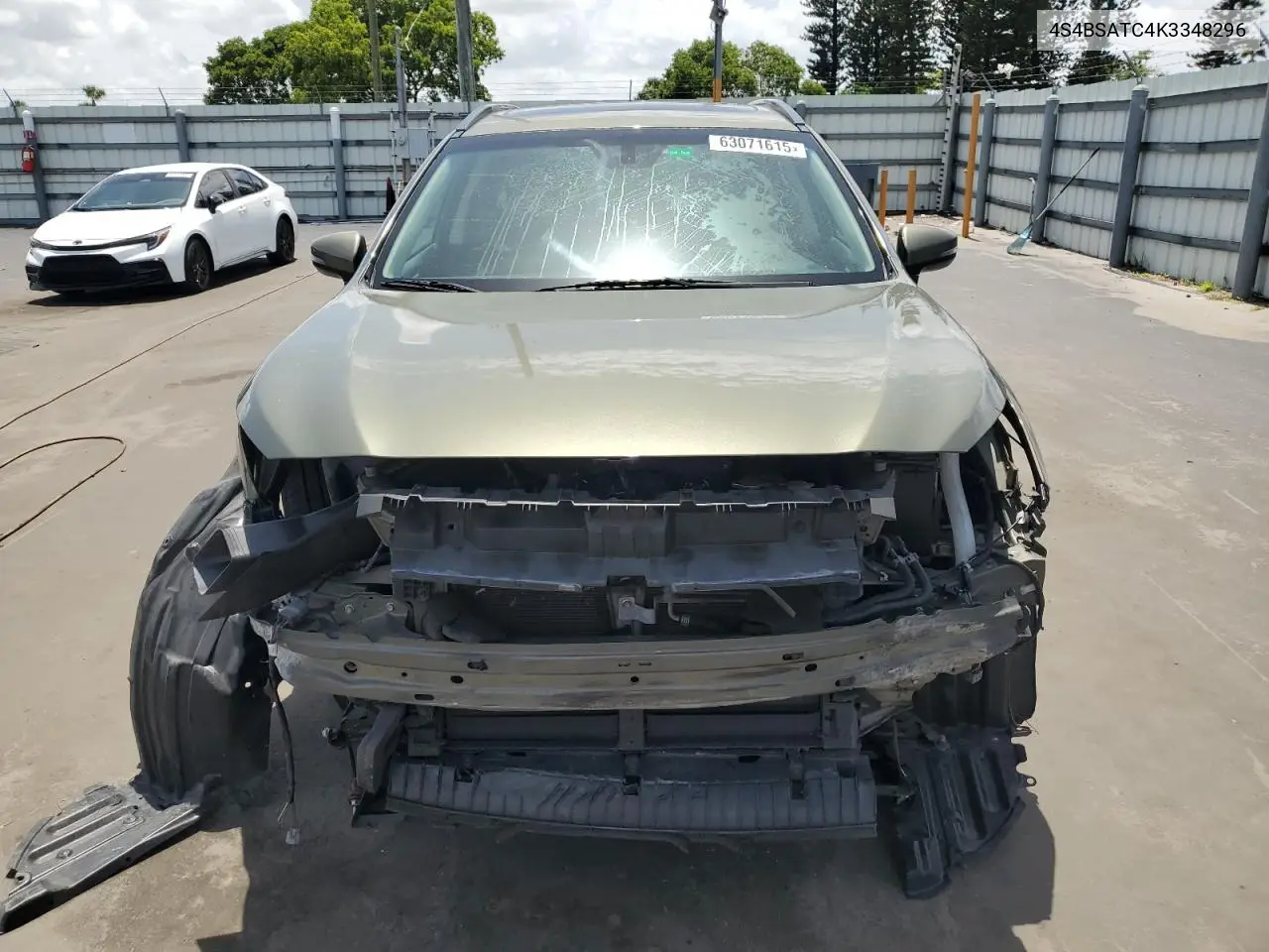 2019 Subaru Outback Touring VIN: 4S4BSATC4K3348296 Lot: 63071615