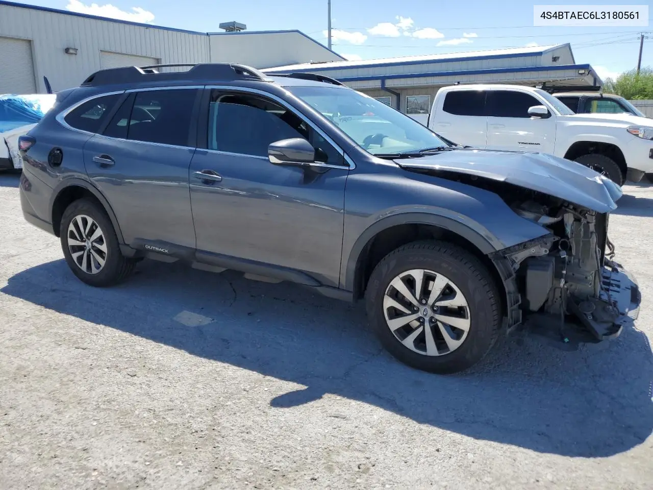 2020 Subaru Outback Premium VIN: 4S4BTAEC6L3180561 Lot: 56052405