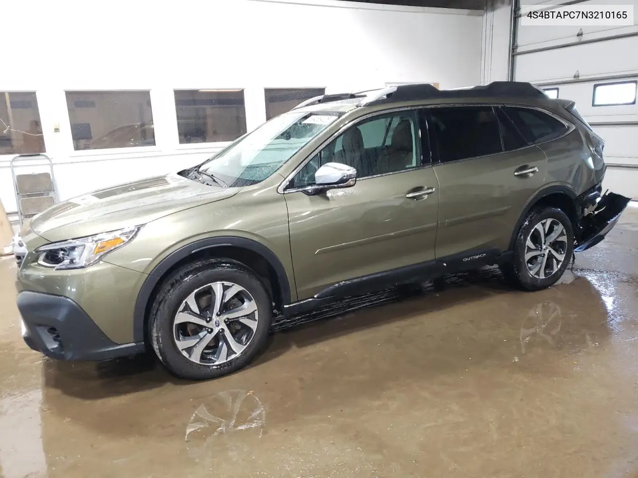 2022 Subaru Outback Touring VIN: 4S4BTAPC7N3210165 Lot: 56468405
